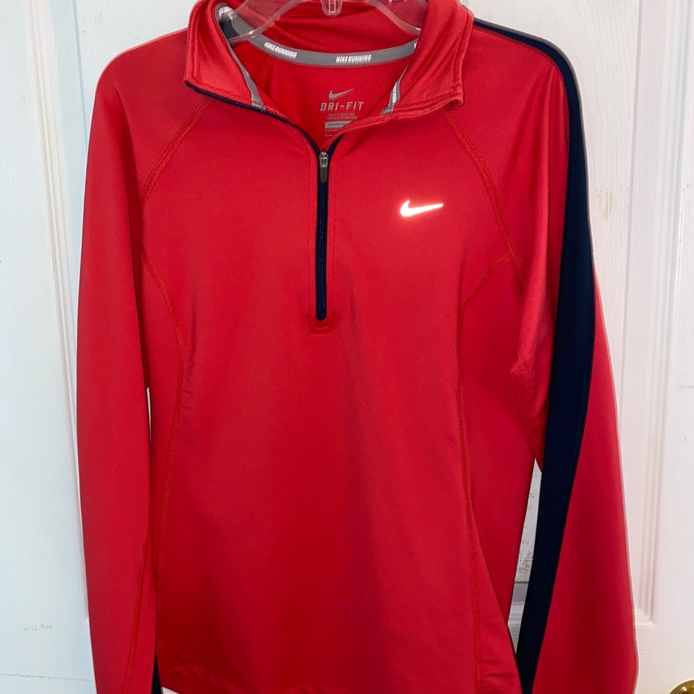 Nike pullover